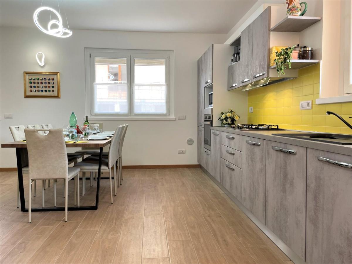 Giorni Felici Tutto Nuovo, Giardino, Parcheggio Apartment Verbania Ngoại thất bức ảnh