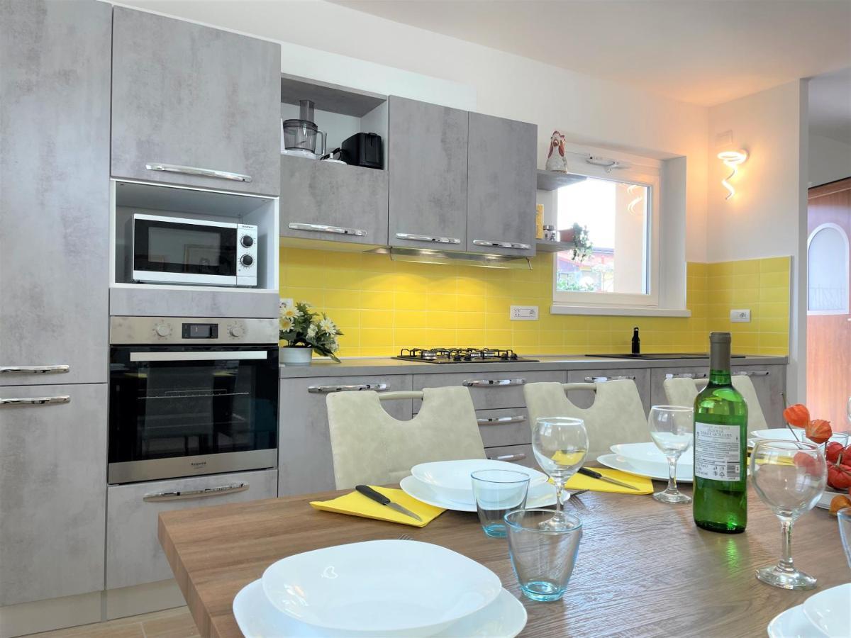 Giorni Felici Tutto Nuovo, Giardino, Parcheggio Apartment Verbania Ngoại thất bức ảnh